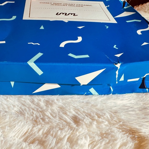 Rose Gold & White Jewelry Holder, Organizer, Display | Geometric Heart | New Box - Picture 9 of 11